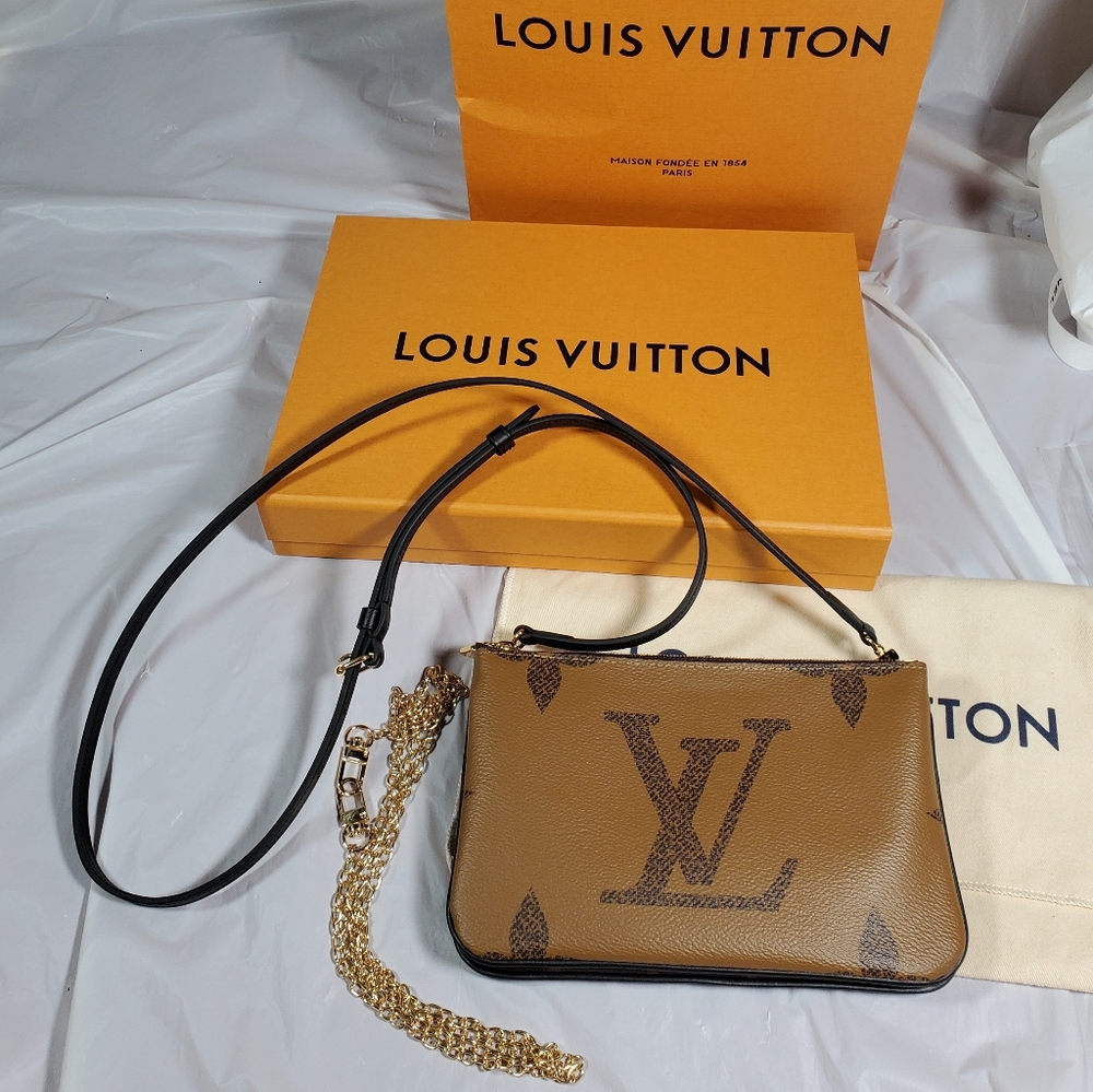 Authentic Louis Vuitton double zip pochette reversed monogram